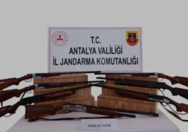 Kaş'ta jandarma 7 ruhsatsız av tüfeği ele geçirdi