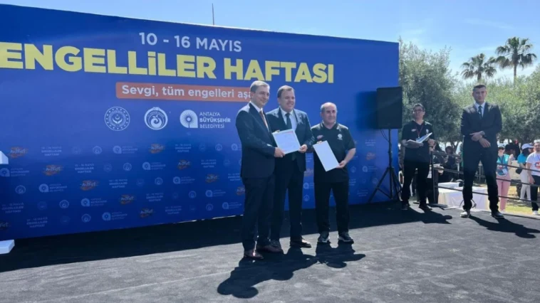 Kemer Belediyesi de 'Erişilebilirlik Belgesi' kazandı