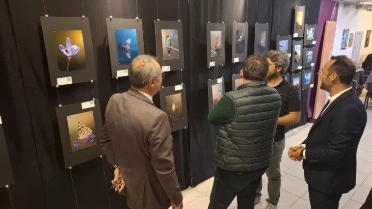 Kemer’de öğrencilerden renkli sergi