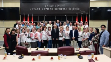 Kepez Belediyesi 50 Romen kütüphaneciyi ağırladı