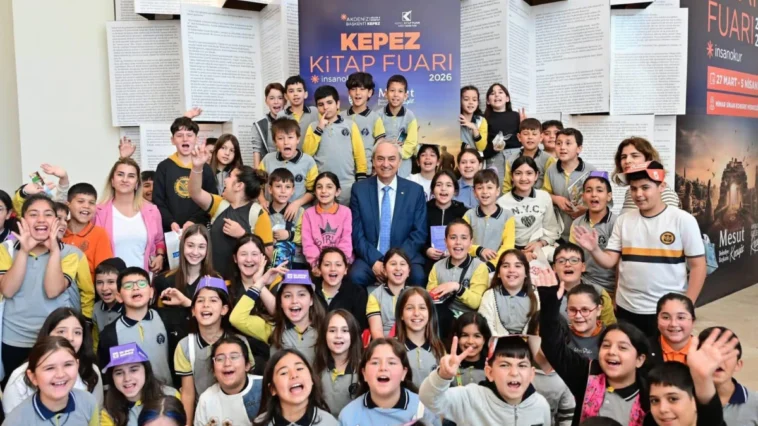 Kepez Kitap Fuarı, kitapseverle dolup taştı