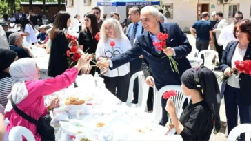 Kepez’de bahar coşkusu ve dayanışma bir arada