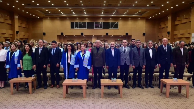 Kepez’de tazelenen hayatların mezuniyet gururu