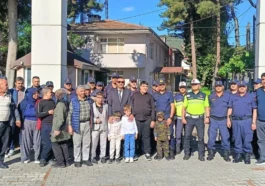 Korkuteli'nde özel bireylere davullu zurnalı uğurlama