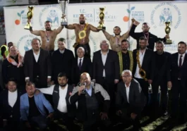 Kumluca güreşlerini Orhan Okulu kazandı