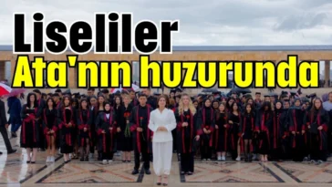 Liseliler Ata'nın huzurunda