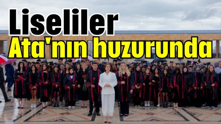 Liseliler Ata'nın huzurunda