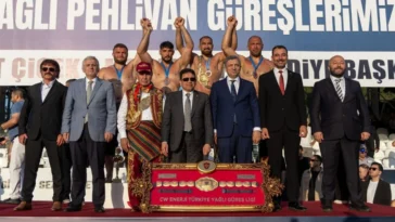 Manavgat’ta başpehlivanlık kemeri Feyzullah Aktürk’ün