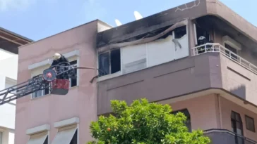 Manavgat’ta daire yangını paniği