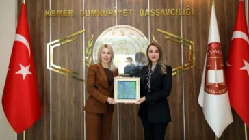Rektör Özkan Kemer'de ziyaretler gerçekleştirdi