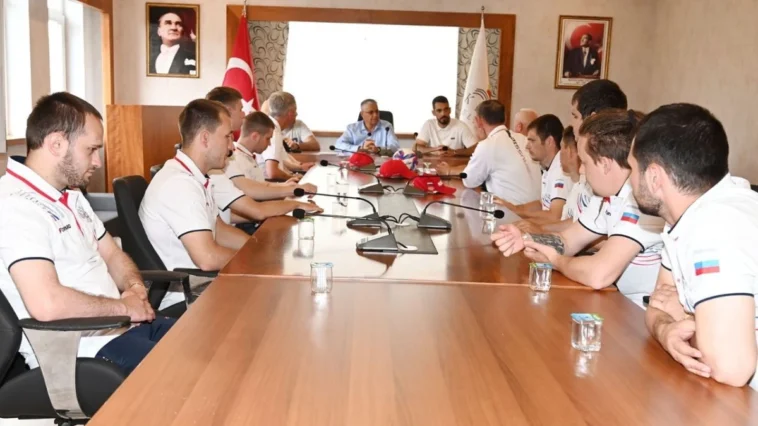 Rus Milli Takımı Kemer’de kampta