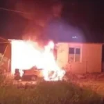 Serik’te otomobil alev alev yandı