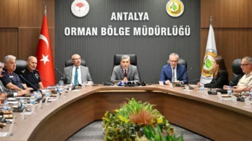 Vali Şahin’den yangınlara karşı kritik toplantı