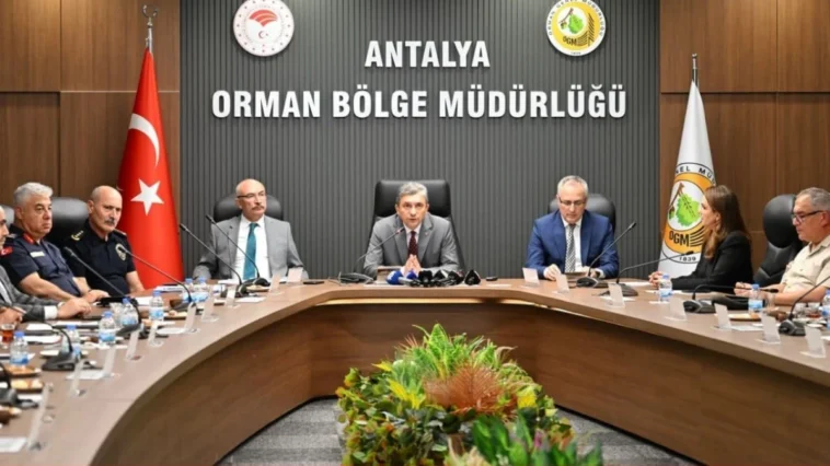 Vali Şahin’den yangınlara karşı kritik toplantı