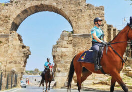 Antik kentin atlıları