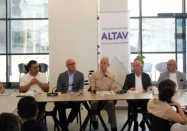 Alanya'da tur operatörleri istişare toplantısı gerçekleştirildi