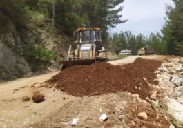 Alanya'da yol bakımları sürüyor