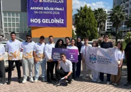 Alanyalı tiyatrocular Osmaniye'de yarı finale yükseldi