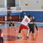 Antalya'da sağlıkçıların voleybol turnuvası başladı