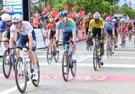 Bisikletçiler Patara’dan Kemer’e pedal çevirdi