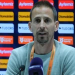 Corendon Alanyaspor Pereira ile yola devam edecek