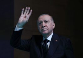 CUMHURBAŞKANI ERDOĞAN’DAN BAYRAM MÜJDESİ: KURBAN BAYRAMI TATİLİ 9 GÜNE ÇIKARILDI