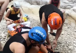 Kanyonda mahsur kalan turist için seferberlik