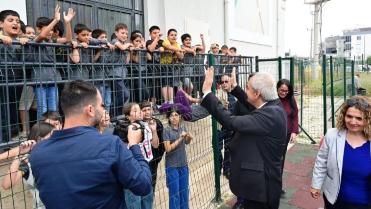 Kepez'de okulların talepleri jet hızıyla yerine getiriliyor