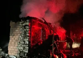 Kumluca'da korkutan ev yangını