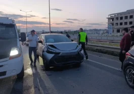 Manavgat'ta zincirleme kaza: 2 yaralı