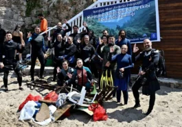 Mermerli Plajı'nda deniz dibi temizliği