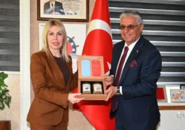 Rektör Özkan'dan Kemer Belediyesi'ne ziyaret