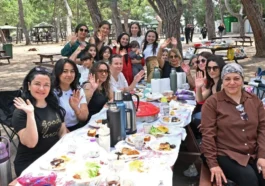 Tatilciler Antalya'da hem bayram hem yaz keyfi yaşayacak